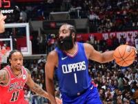 开云体育在线-快船双星闪耀！莱昂纳德和乔治合力带来胜利