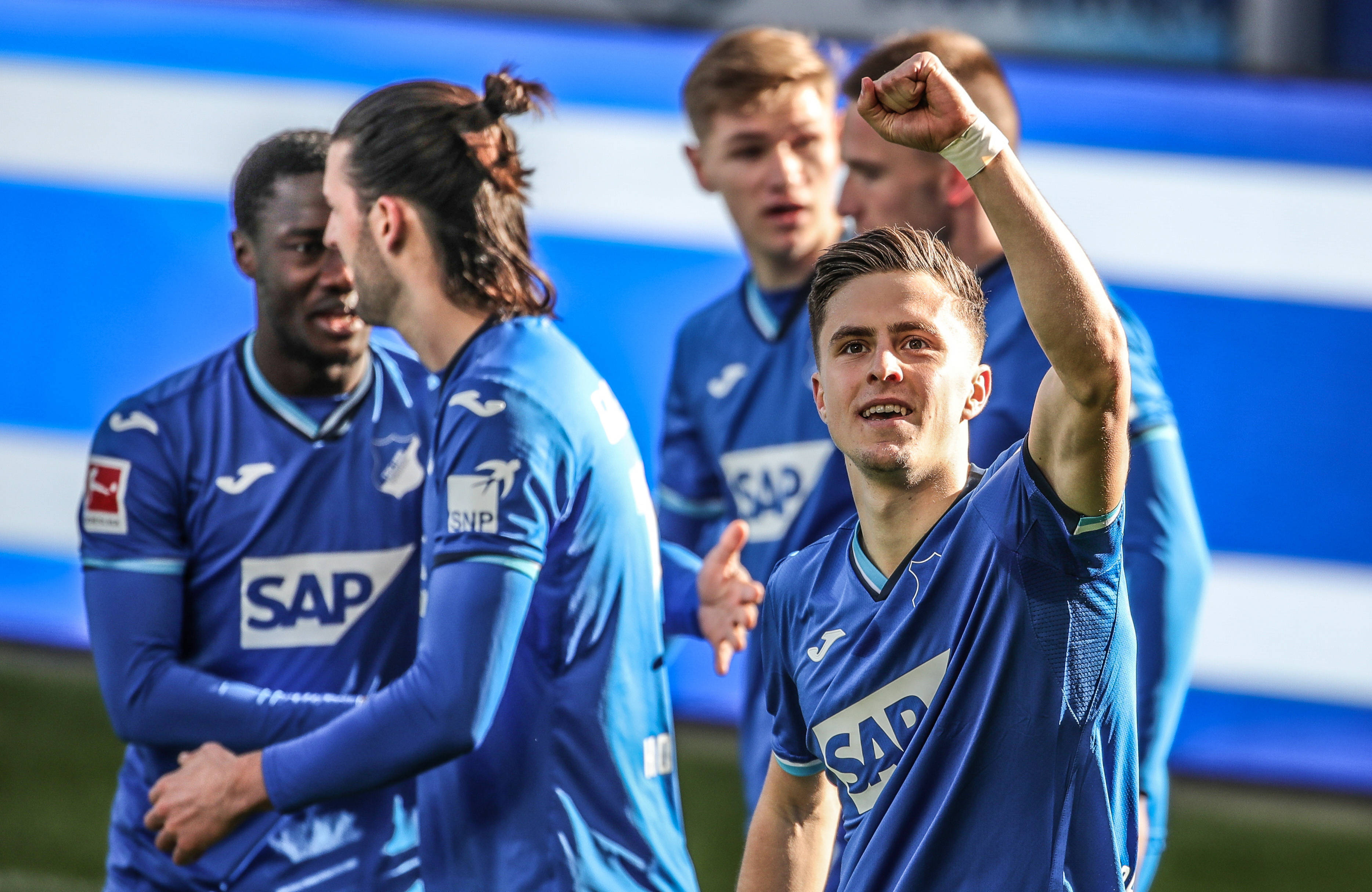 不来梅战胜对手,壮大联赛势头 不来梅战胜对手,壮大联赛势头