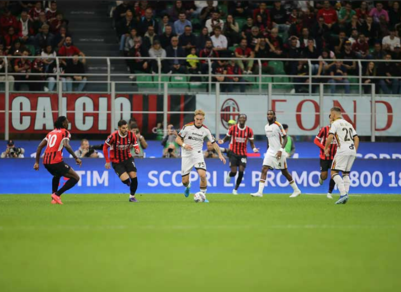 球队调整战术阵容，求取胜利