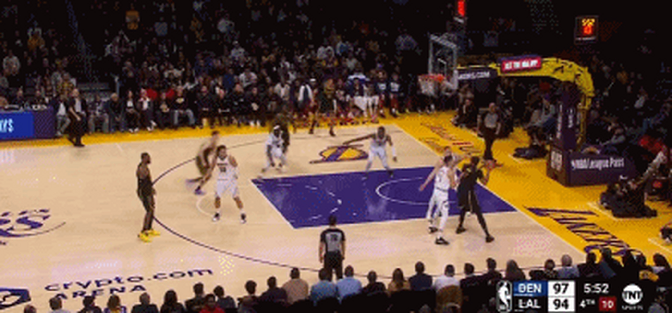 NBA球队备战击败强敌，冲上榜首位置
