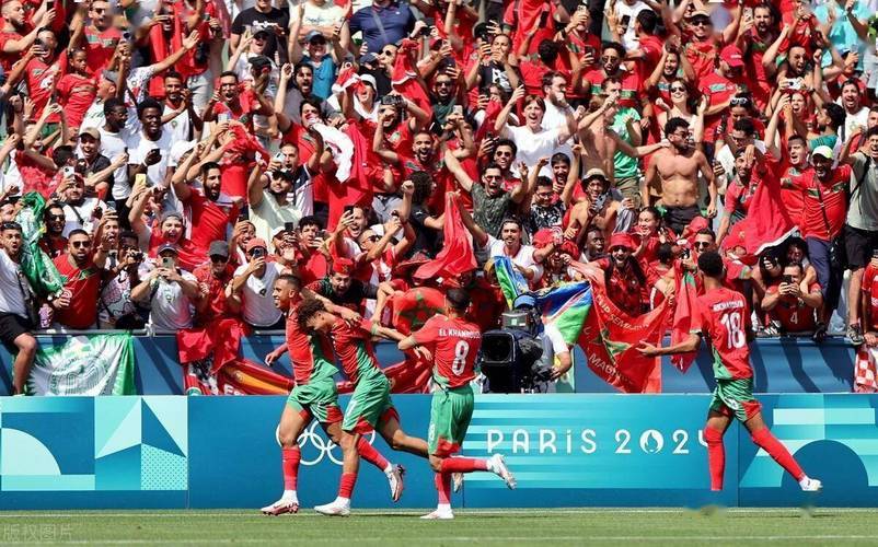 实力对决激烈！欧预赛球员展现出色技巧的简单介绍