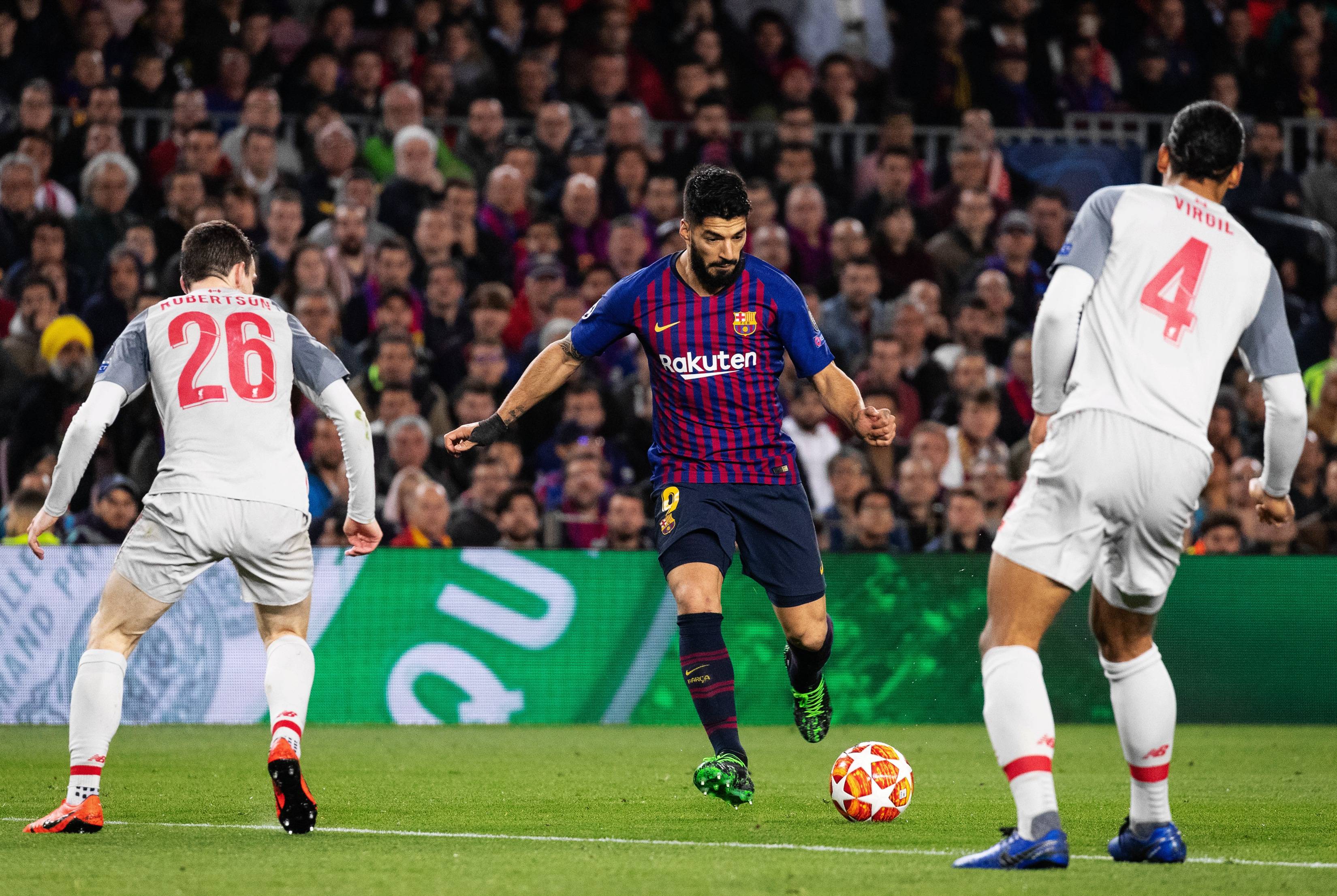 拉斯帕尔马斯在主场大胜对手