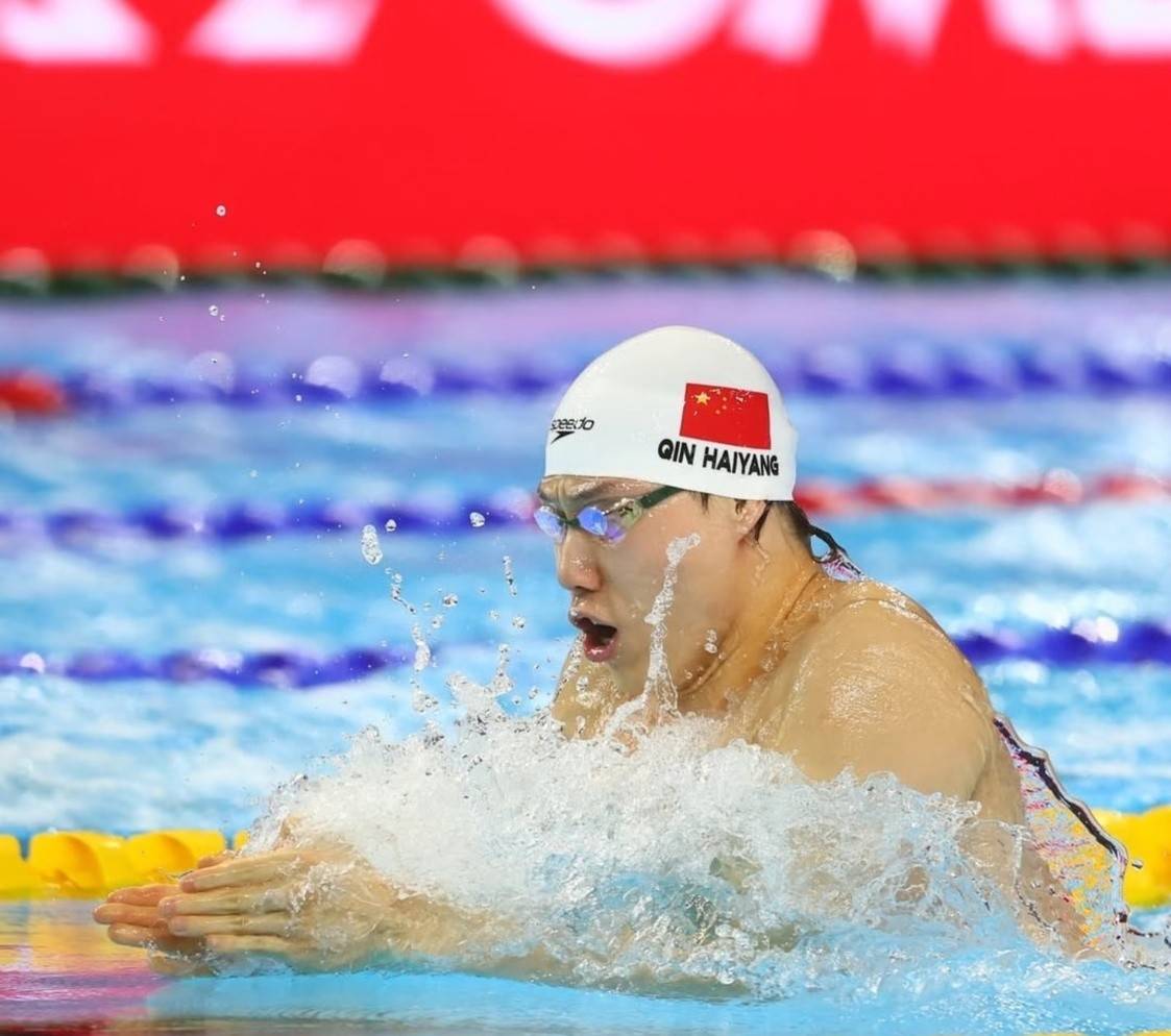 游泳比赛澳大利亚男选手斩获金牌 游泳比赛澳大利亚男选手斩获金牌