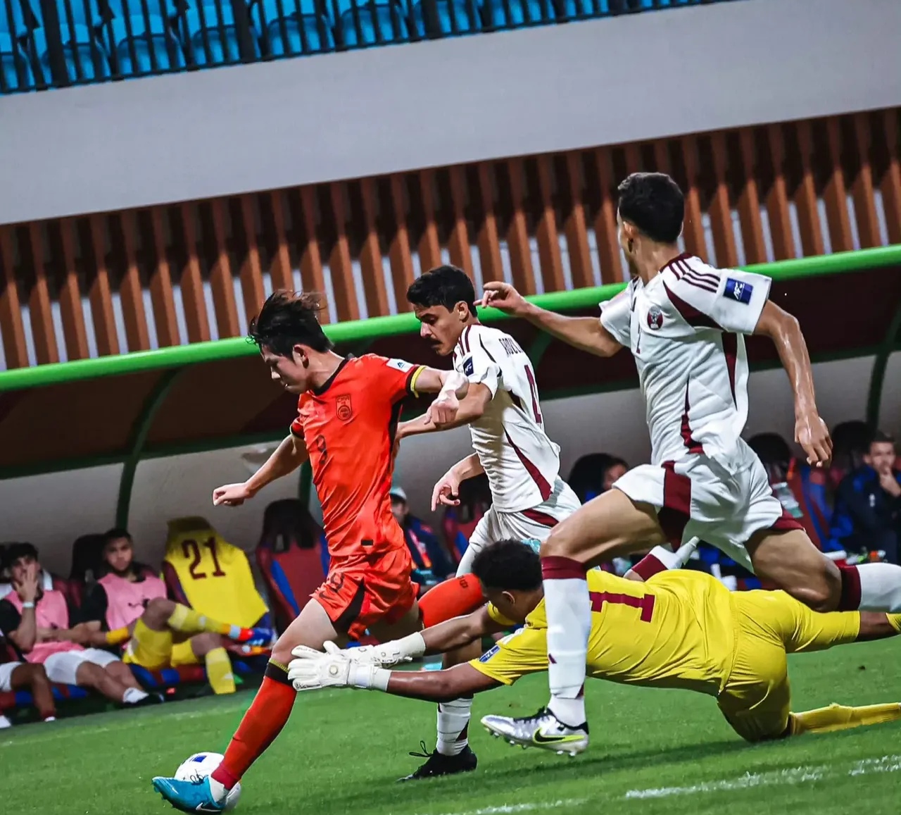 亚洲球队实现壮举，跻身足球强国之列