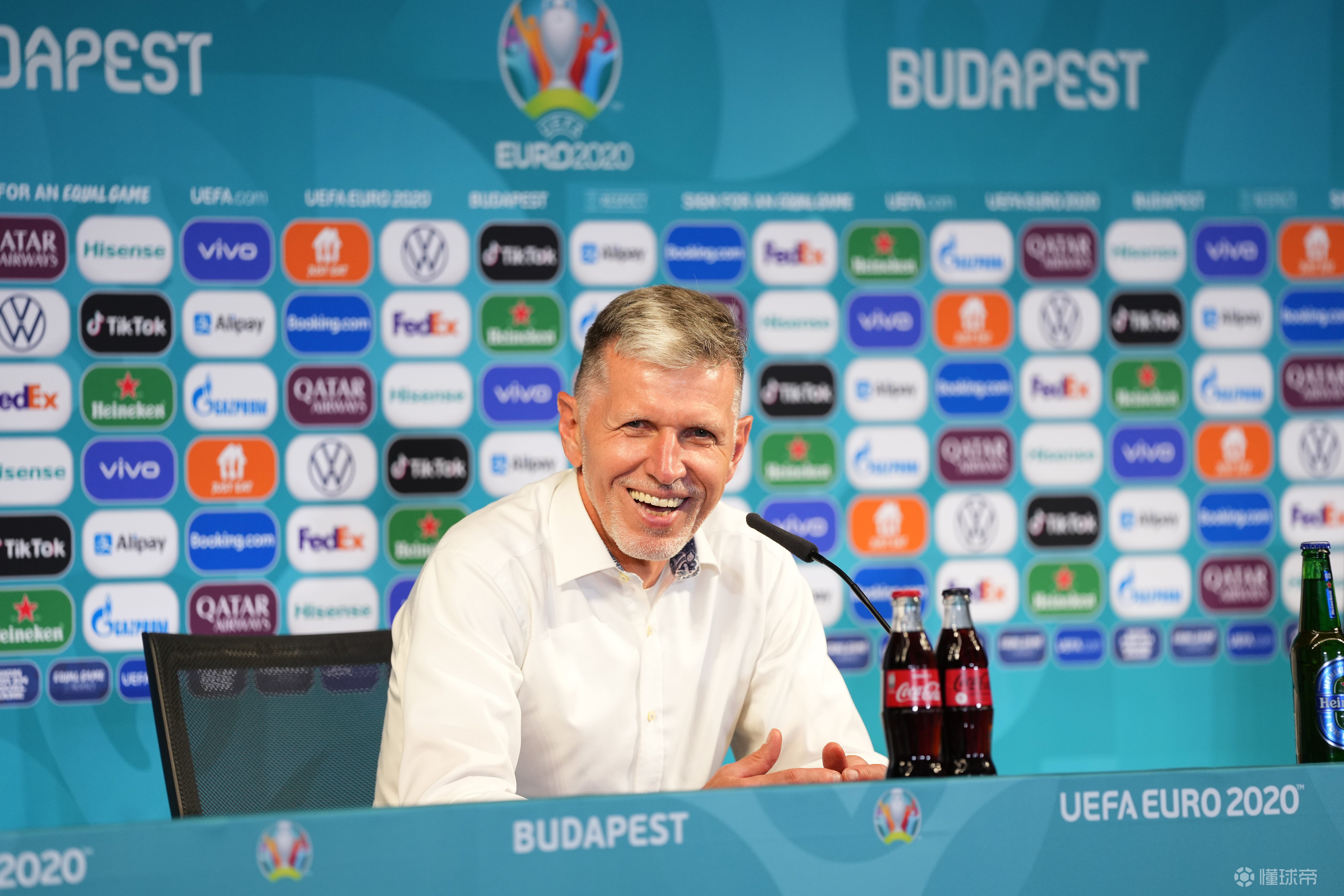 捷克球队召开战术研讨会,备战大赛的简单介绍 捷克球队召开战术研讨会,备战大赛的简单介绍