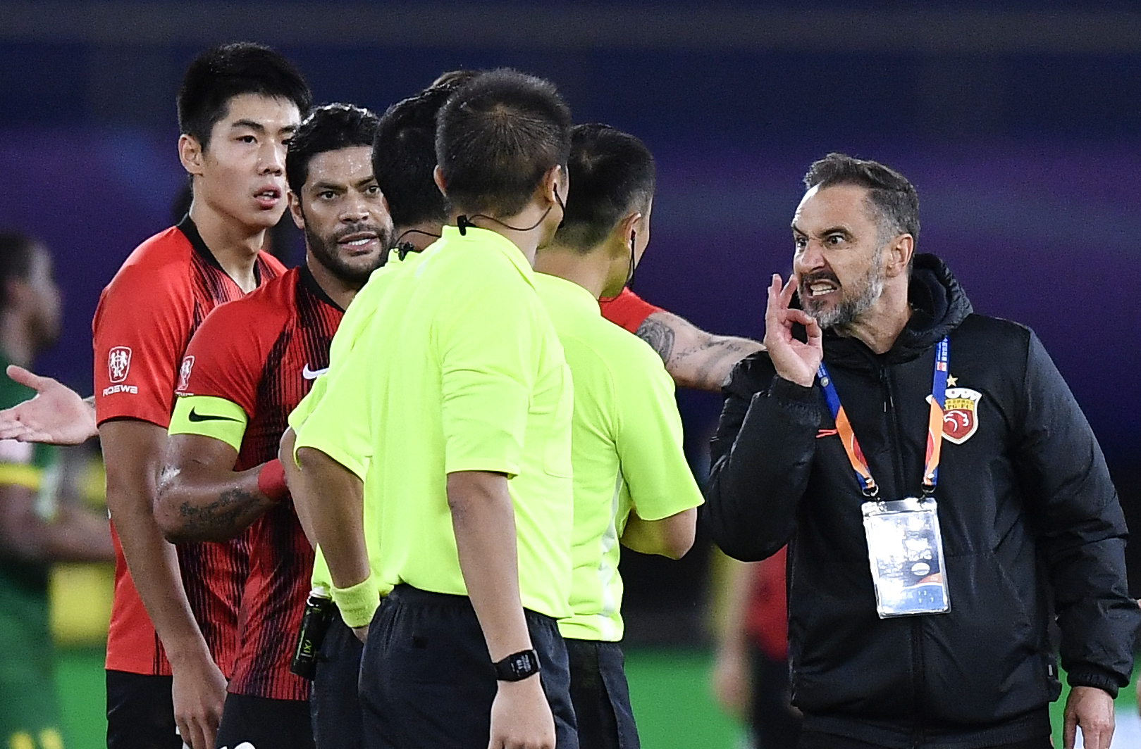 上海上港1-2不敌J联赛球队恩里克绝杀维纳斯的简单介绍