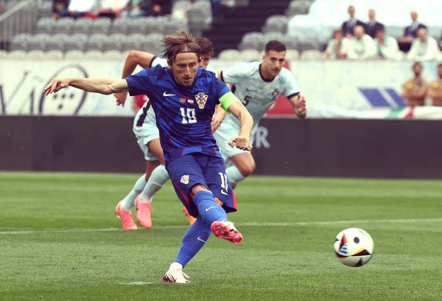 克罗地亚反超英格兰晋级欧国联