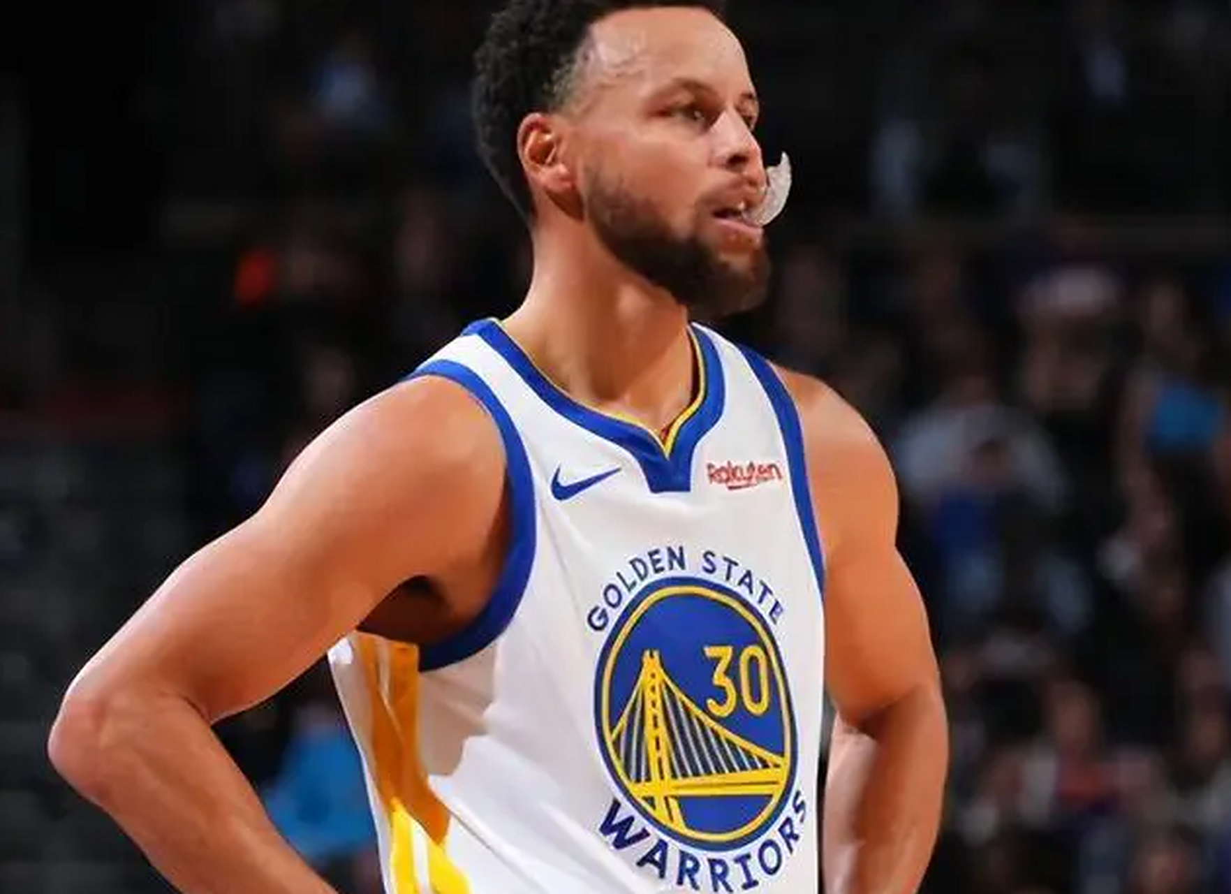 勇士击败快船，哈登三分稳定